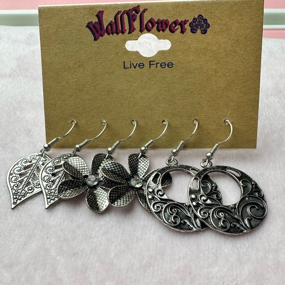 WallFlower “Live Free” 3-Pair Earrings Set – Silver Tone, New On Card